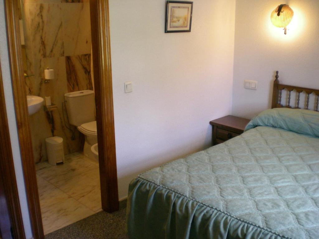 Hotel Puerta Romeros Burgo المظهر الخارجي الصورة
