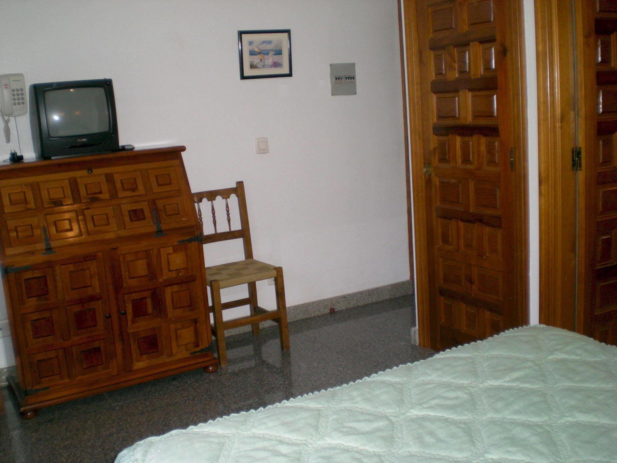 Hotel Puerta Romeros Burgo المظهر الخارجي الصورة