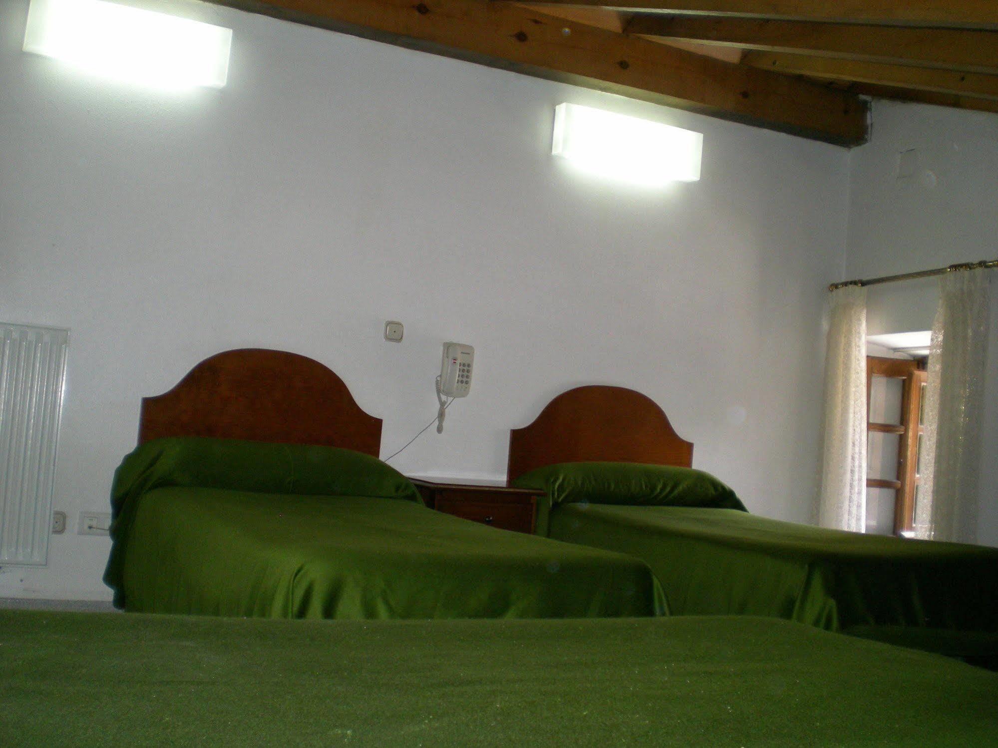 Hotel Puerta Romeros Burgo المظهر الخارجي الصورة